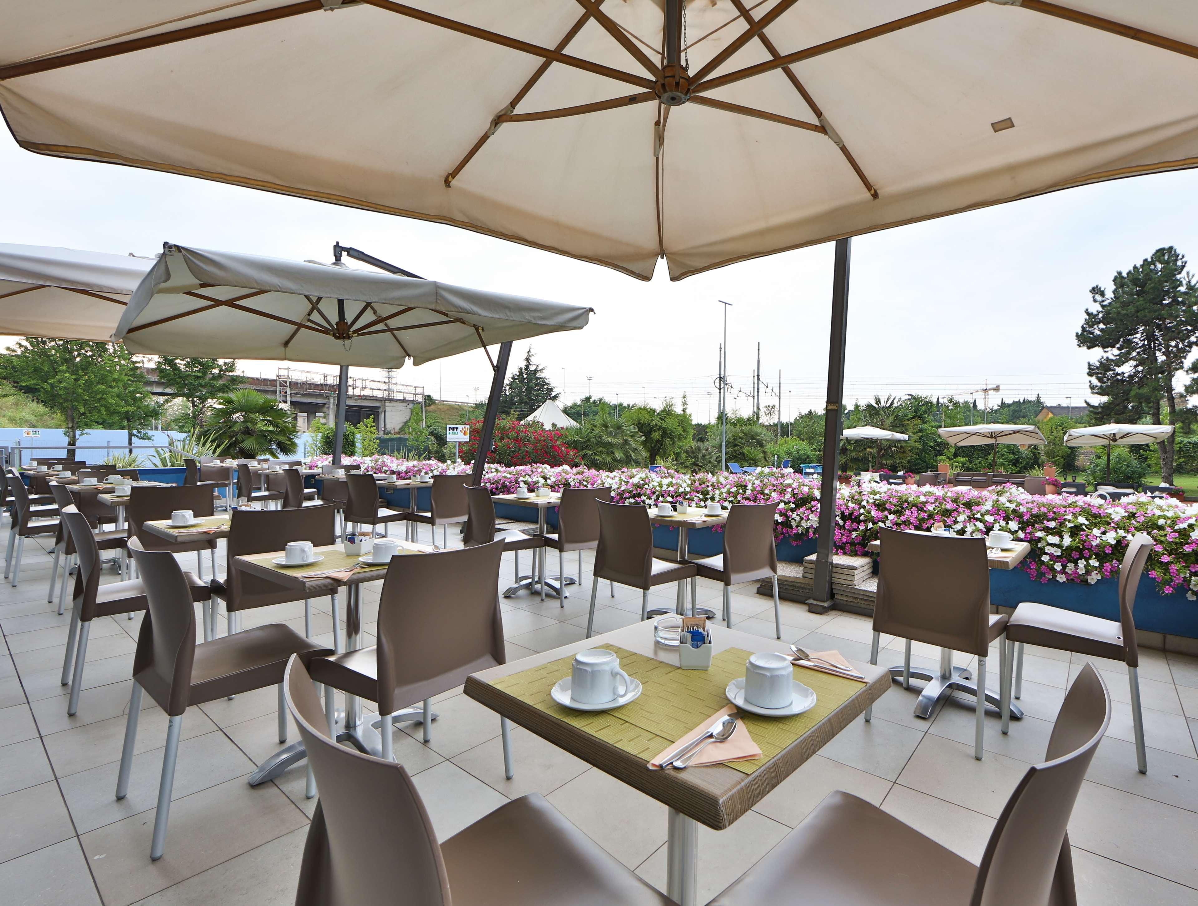 Best Western Plus Soave Hotel سان بونيفاتشيو المطعم الصورة