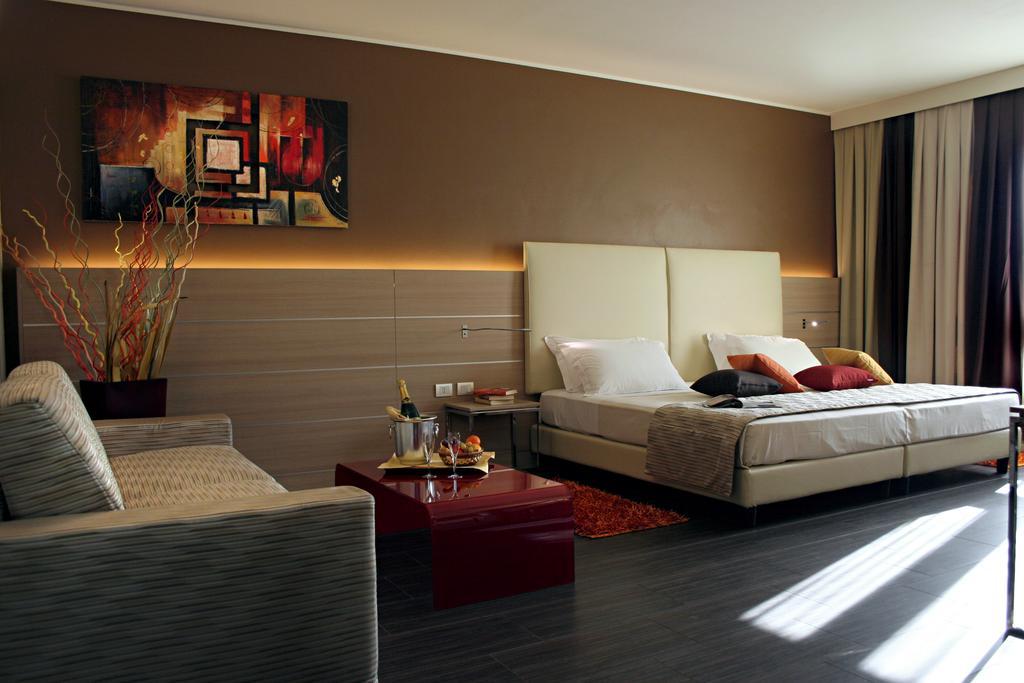 Best Western Plus Soave Hotel سان بونيفاتشيو الغرفة الصورة